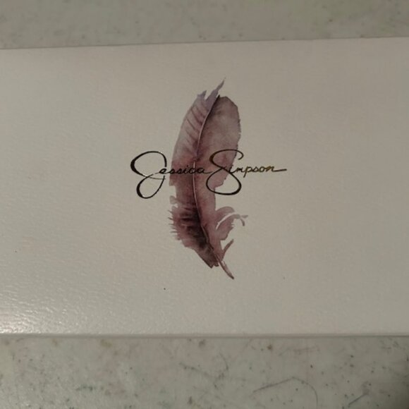 New Jessica Simpson ZOE Wallet - Picture 2 of 5